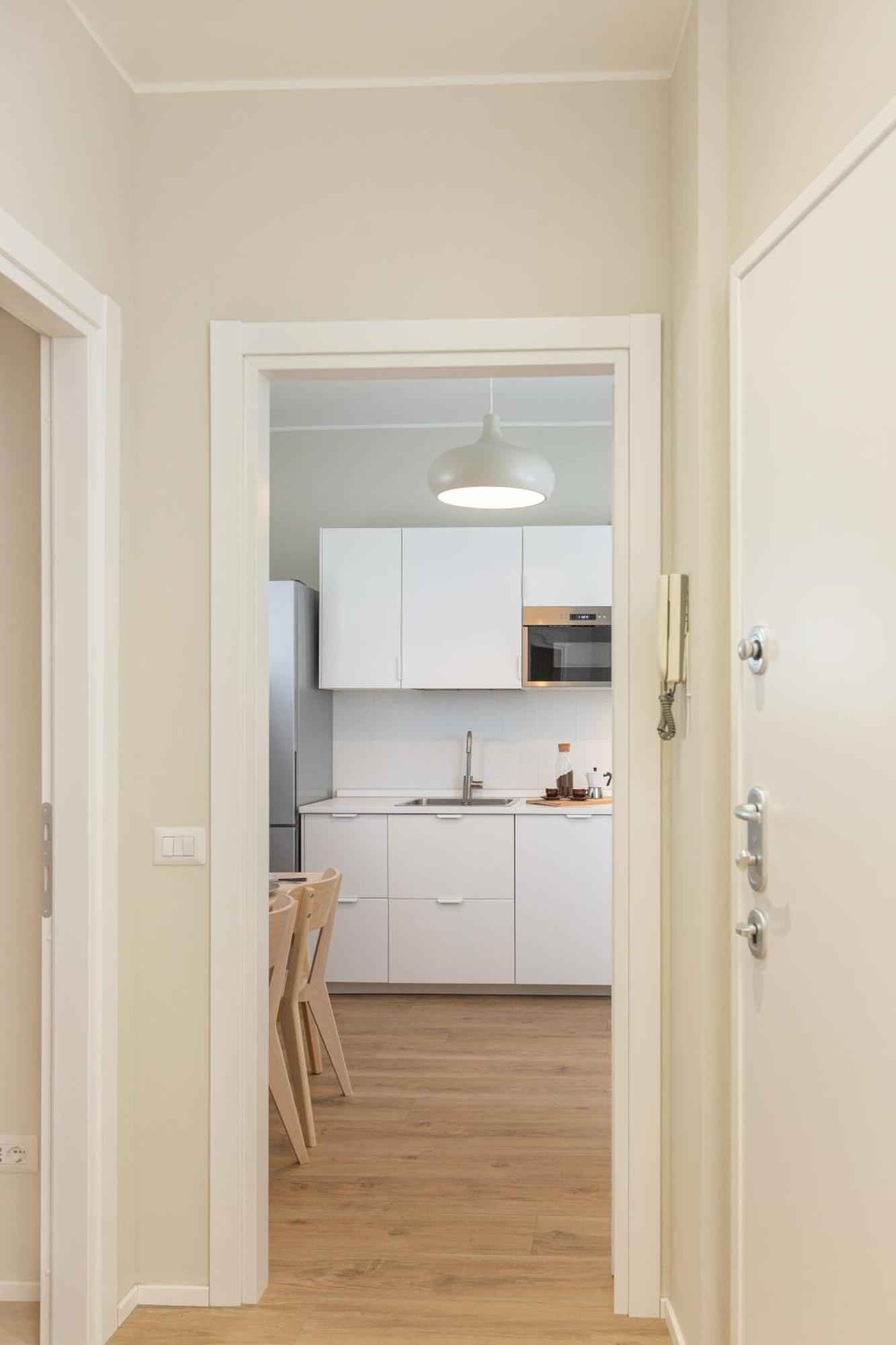 Dreams Exclusive Apartments With Terrace - Free Parking - M1 Station - Near Center Милан Экстерьер фото