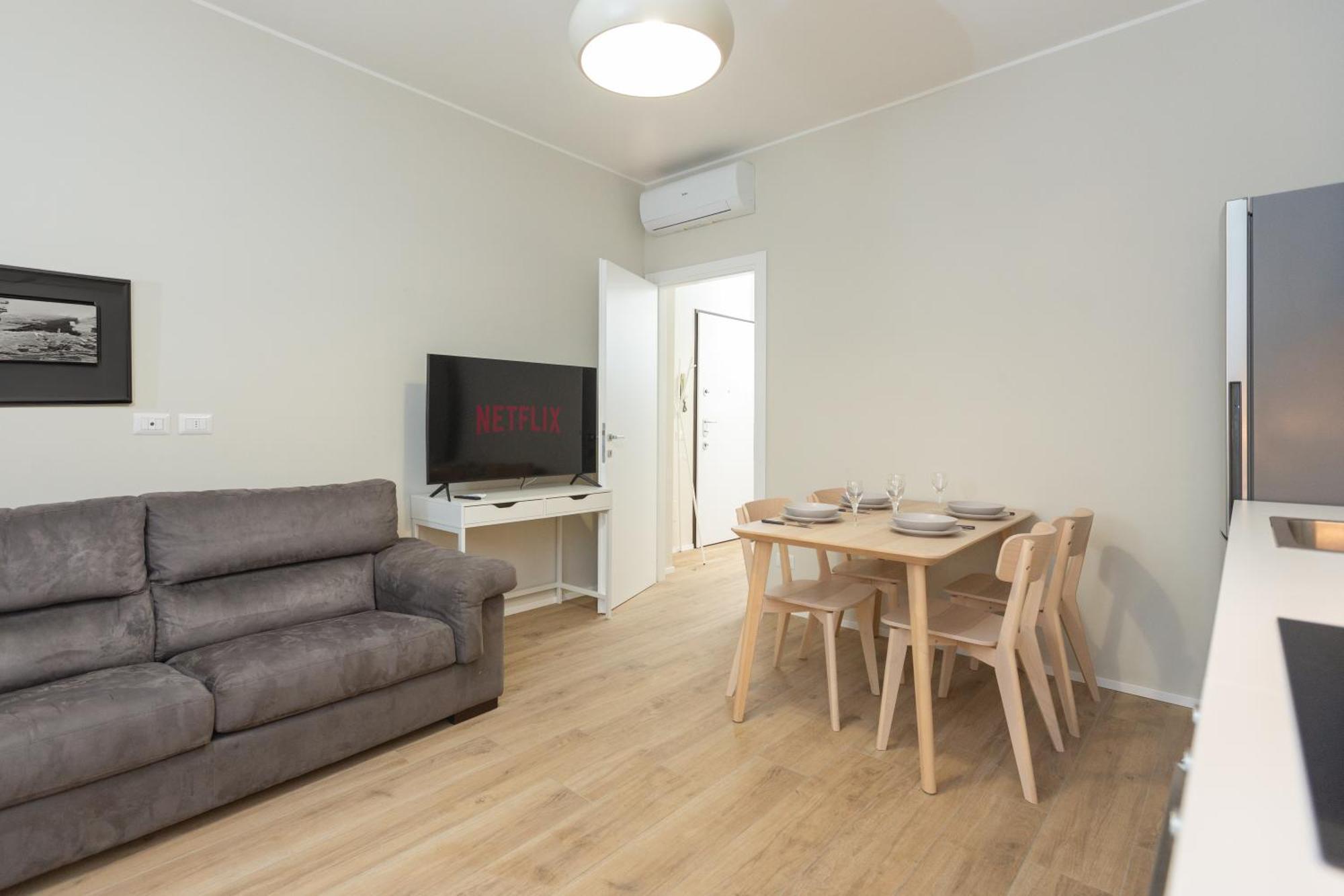 Dreams Exclusive Apartments With Terrace - Free Parking - M1 Station - Near Center Милан Экстерьер фото