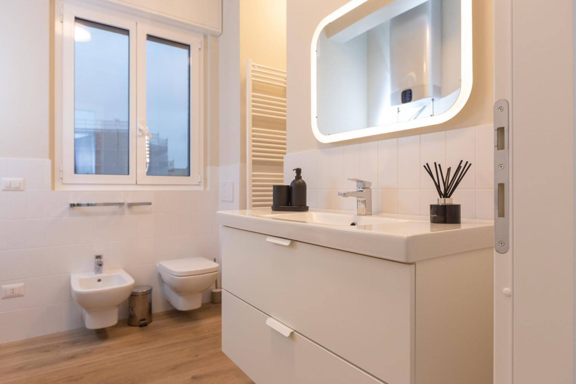 Dreams Exclusive Apartments With Terrace - Free Parking - M1 Station - Near Center Милан Экстерьер фото