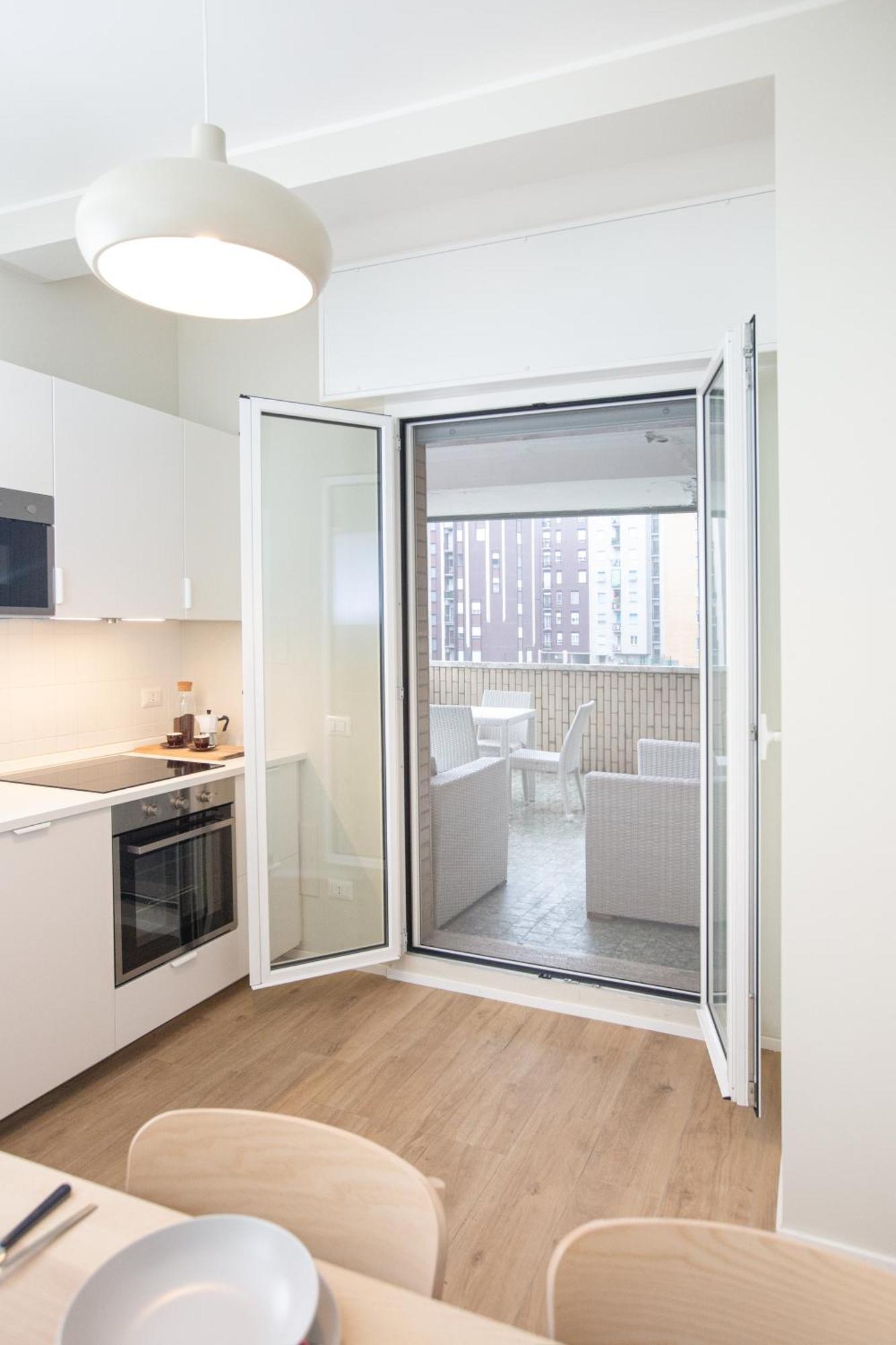 Dreams Exclusive Apartments With Terrace - Free Parking - M1 Station - Near Center Милан Экстерьер фото