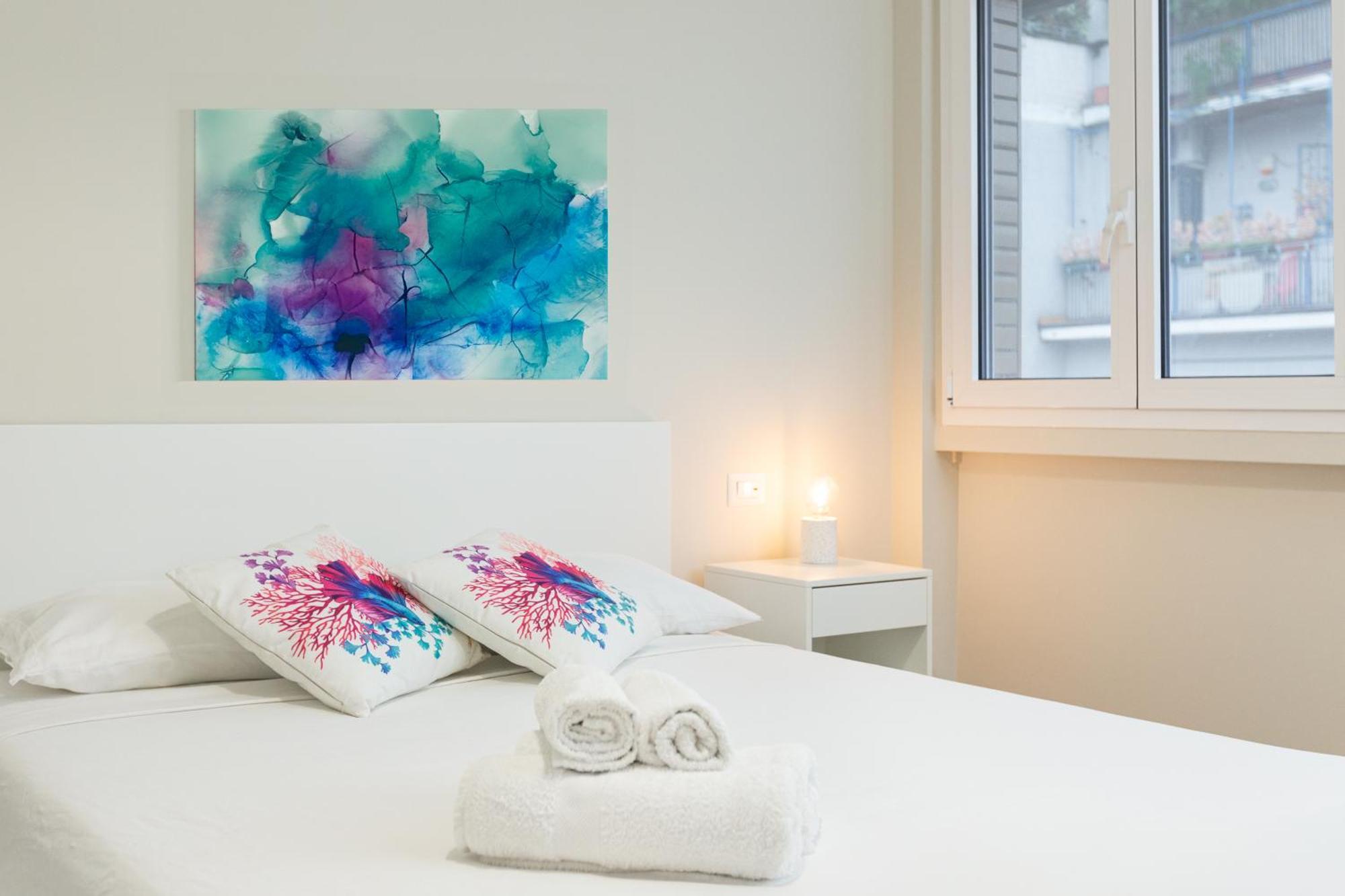 Dreams Exclusive Apartments With Terrace - Free Parking - M1 Station - Near Center Милан Экстерьер фото
