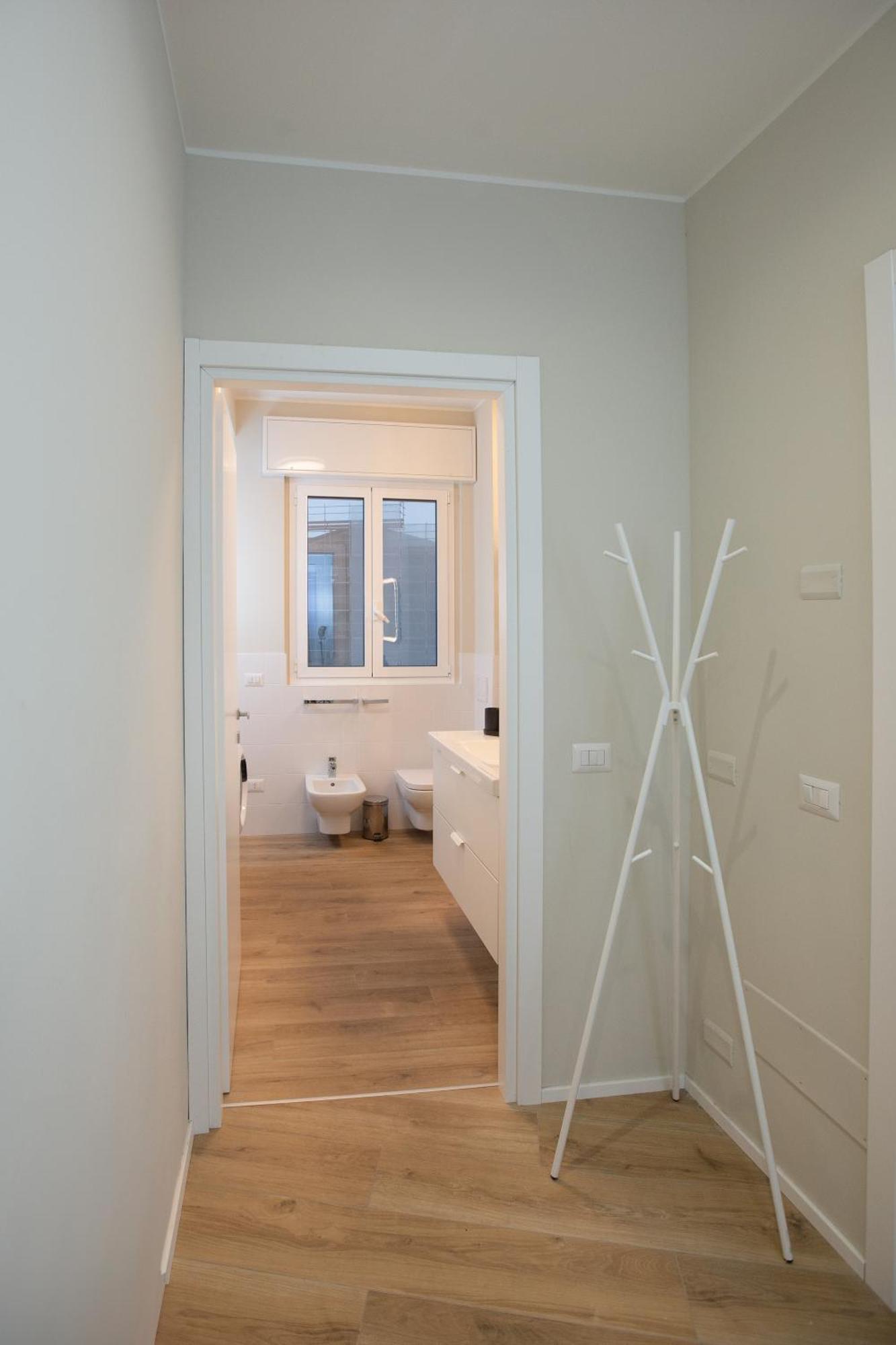 Dreams Exclusive Apartments With Terrace - Free Parking - M1 Station - Near Center Милан Экстерьер фото